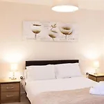 Paramount Apartments