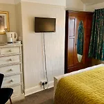 Sw Bed & Breakfast