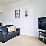 Central Apartments - Spacious 2 Beds