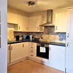 Central Apartments - Spacious 2 Beds