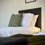 Stylish 2 Bed Apartment