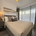 Modern One-Bedroom Apartment