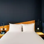 Holiday Inn Express Swindon West By Ihg