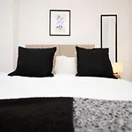 Cohost Partners | Central And Contemporary 2Br