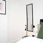 2 Bedroom With Free Parking