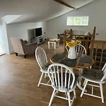 2 Bedroom Cottage In Old Town