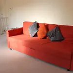 Coach House Studio Flat In A Quiet Suburb With Private Parking