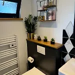 Modern Apartment In Peaceful Area