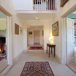 Overtown Manor Bed And Breakfast