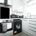Havelock Apartment By N And N Stays Ltd, City Centre, Ideal For Contractors, Professionals, Close To Centre, Long Stay Disc Available