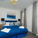 Parkside Victorian Retreat Near Town Centre