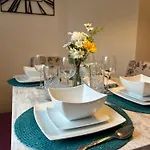 Comfy 3 Bed House North Swindon