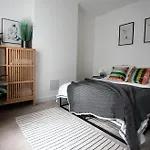 Homely Apartment With Free Parking