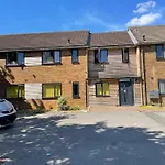 6 Cb - Spacious 2 Bedroom Apartment, Sleeps 3, Parking, Wifi