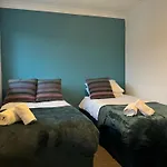 Alder Lodge 3 Bedroom Semi Ample Parking
