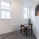 Hunters House Central Location Long Stay By Max Wilde