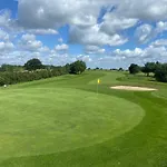 The Wiltshire Hotel, Golf And Leisure Resort