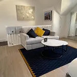 Welcome Rooms 55B- Self Check-In Whole Apartment Fully Refurbished