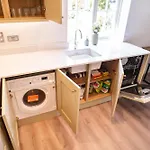 New Luxury Apartment In Oxford