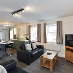 Swan Place Apartments By Viridian Apartments