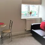 Swindon City Centre Duplex - Entercloud9Sa