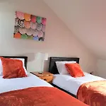 Swindon City Centre Duplex - Entercloud9Sa
