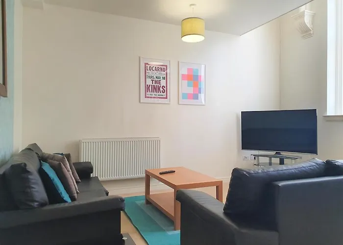 Central Apartments - Spacious 2 Beds