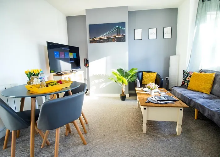 Elmsgate Apartment - Free Parking