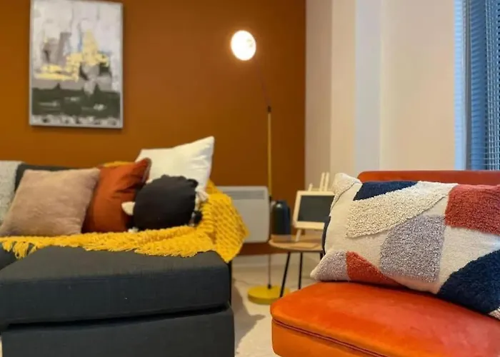 Paramount City Living 105
