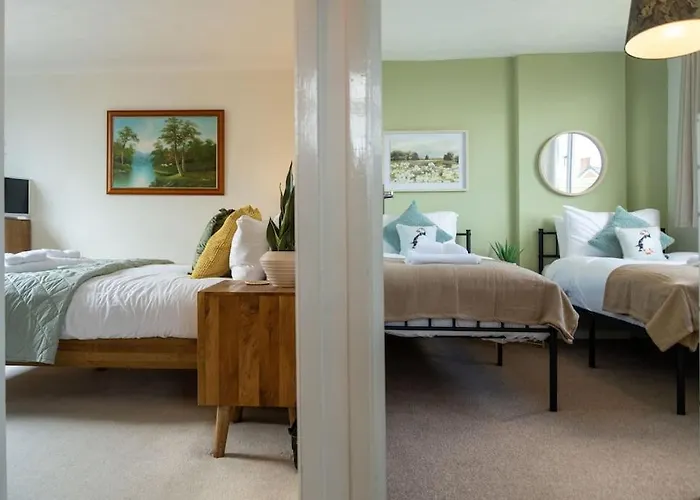 Juniper Close Retreat