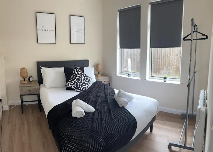 Central - 1 Bed, Cosy Retreat
