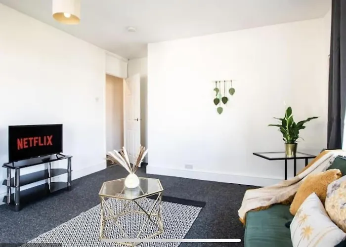 A Cosy 2 Bed Flat In Swindon