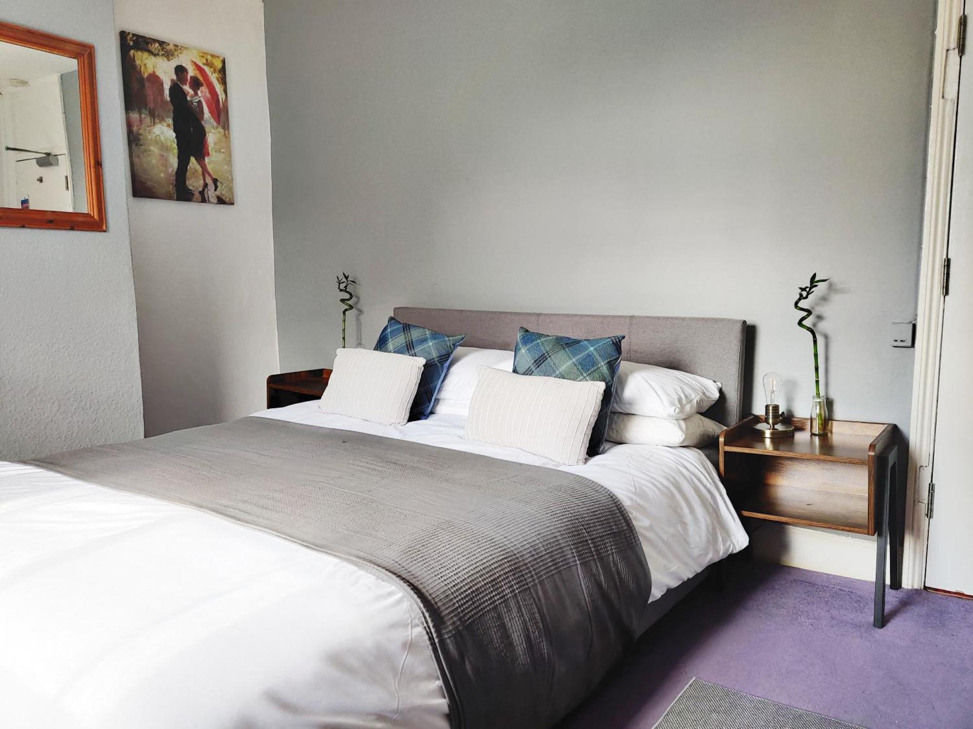 The Village 3* Swindon