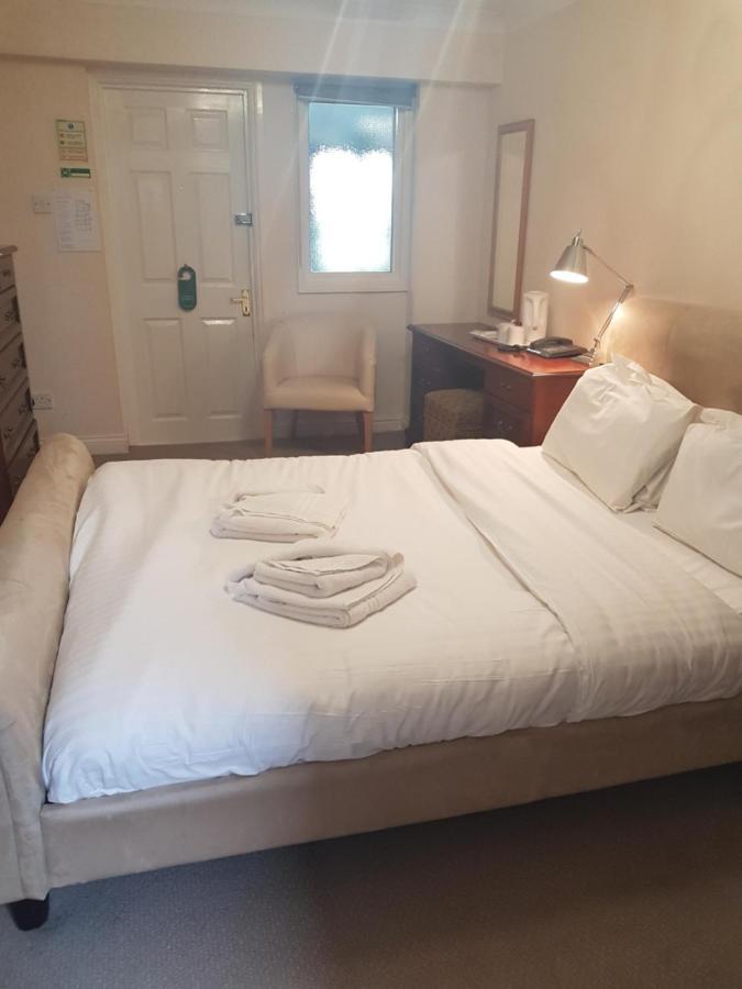 Marsh Farm Hotel