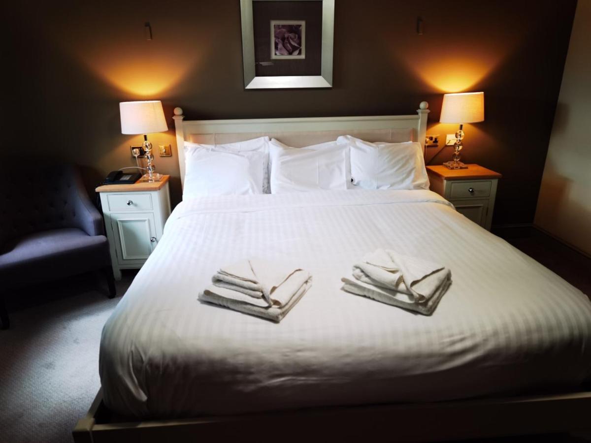 Marsh Farm Hotel 3*