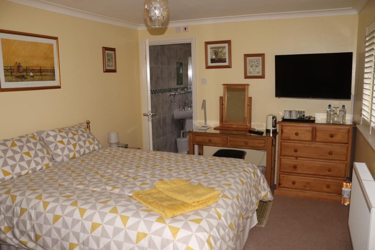 Bed & Breakfast Highworth House