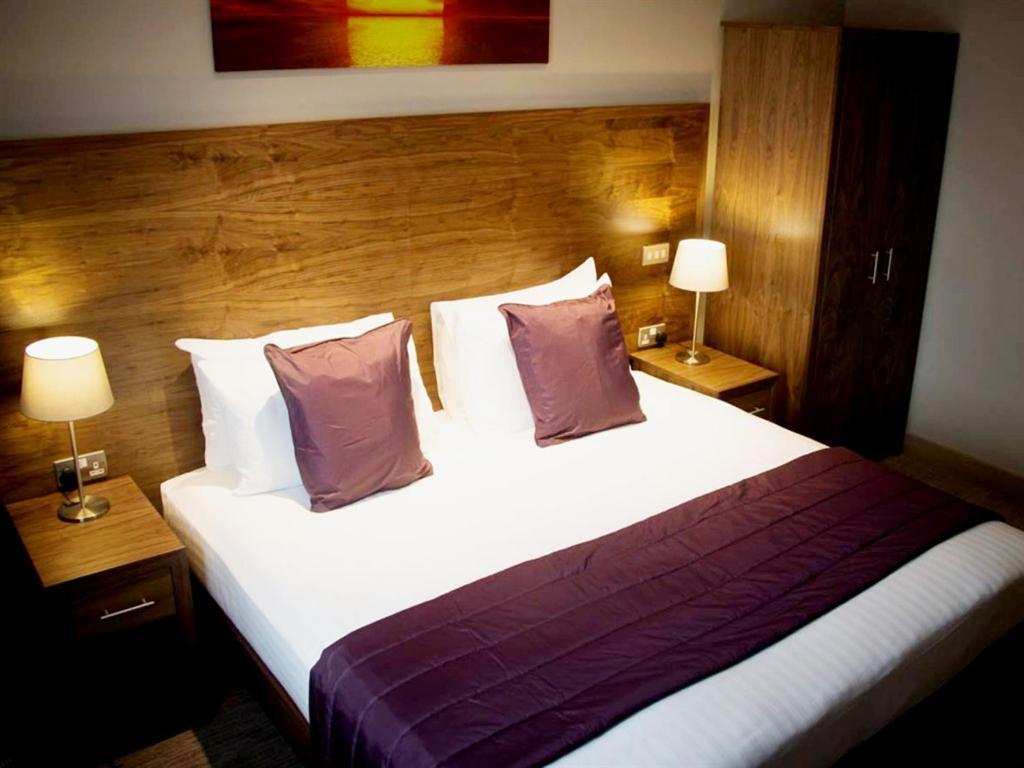 Inn The White Hart Swindon