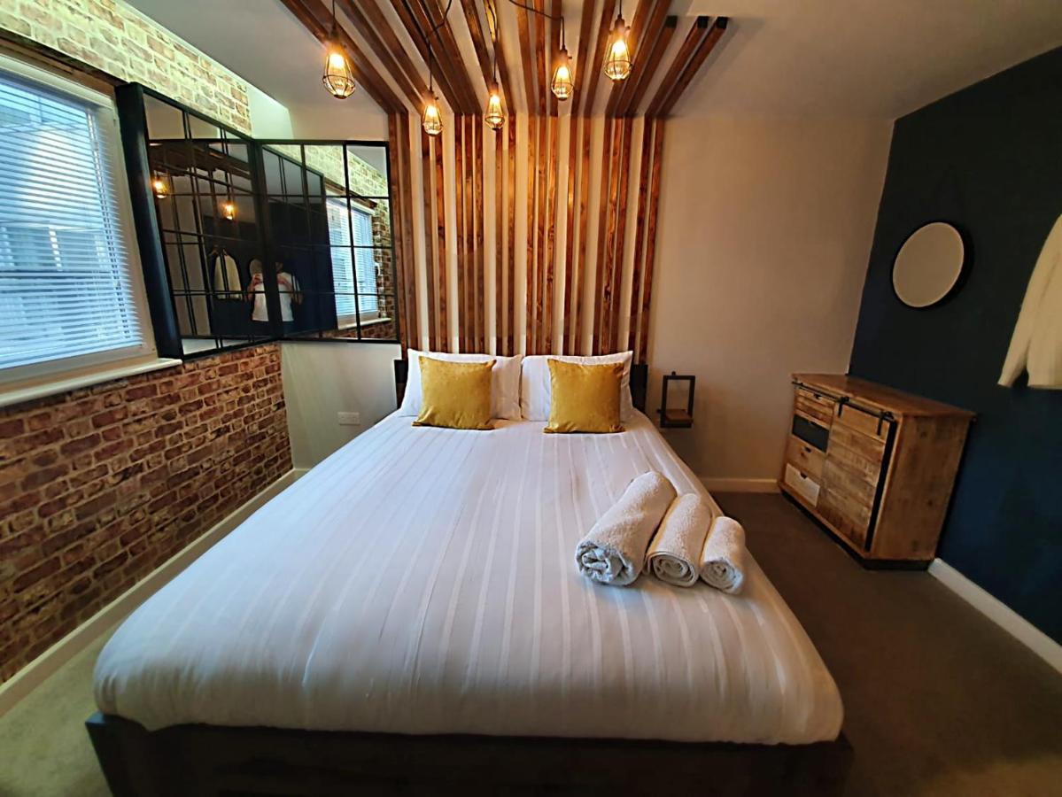 Bydesign Apartment