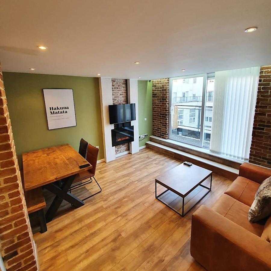 Bydesign Apartment