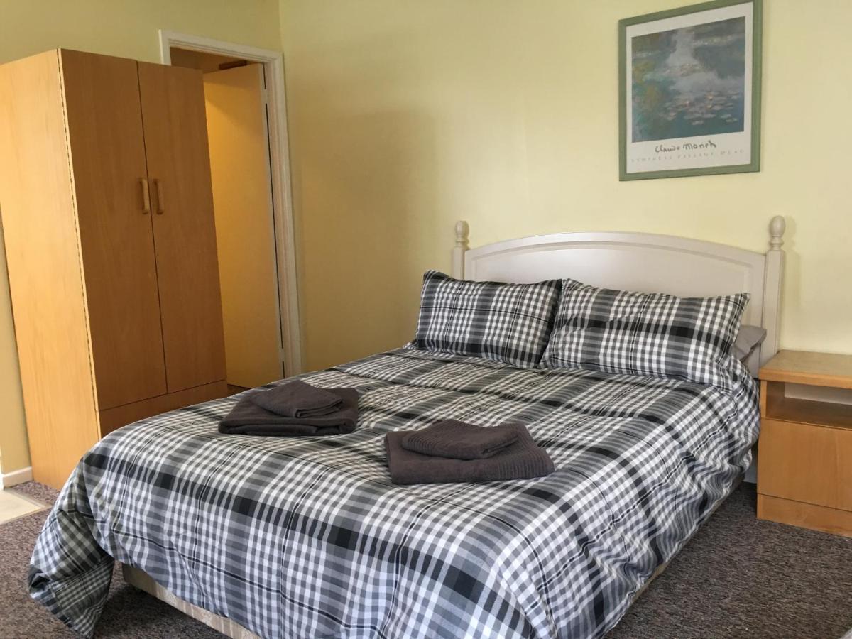 Inn The Rolleston Arms Swindon