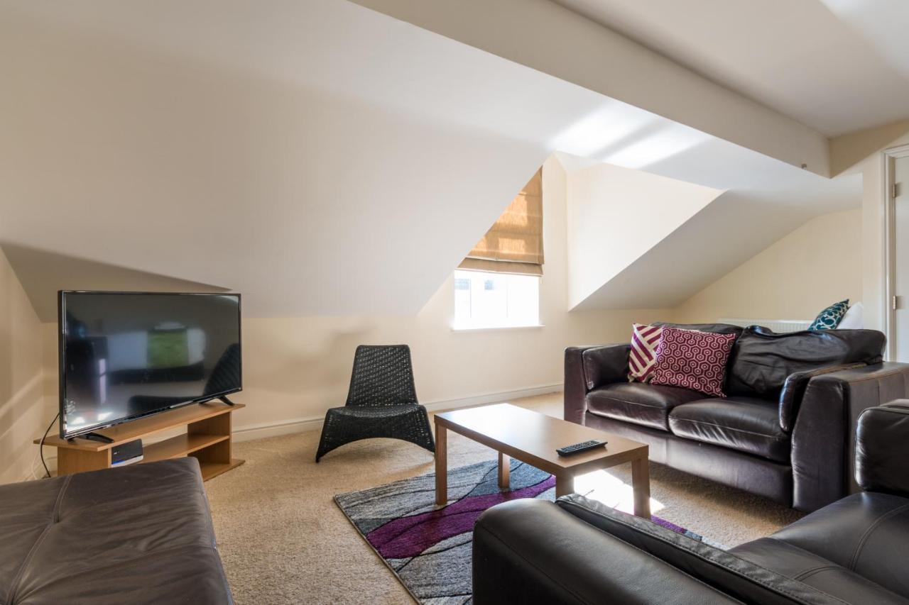 Westlecott House - Old Town Apartment