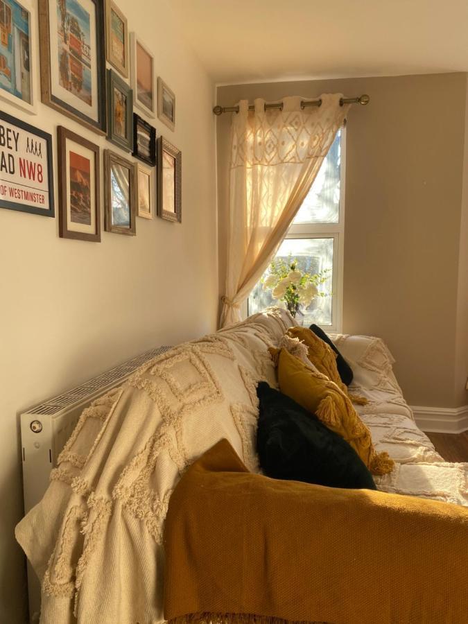Apartment Beautiful Spacious In Town Centre Swindon