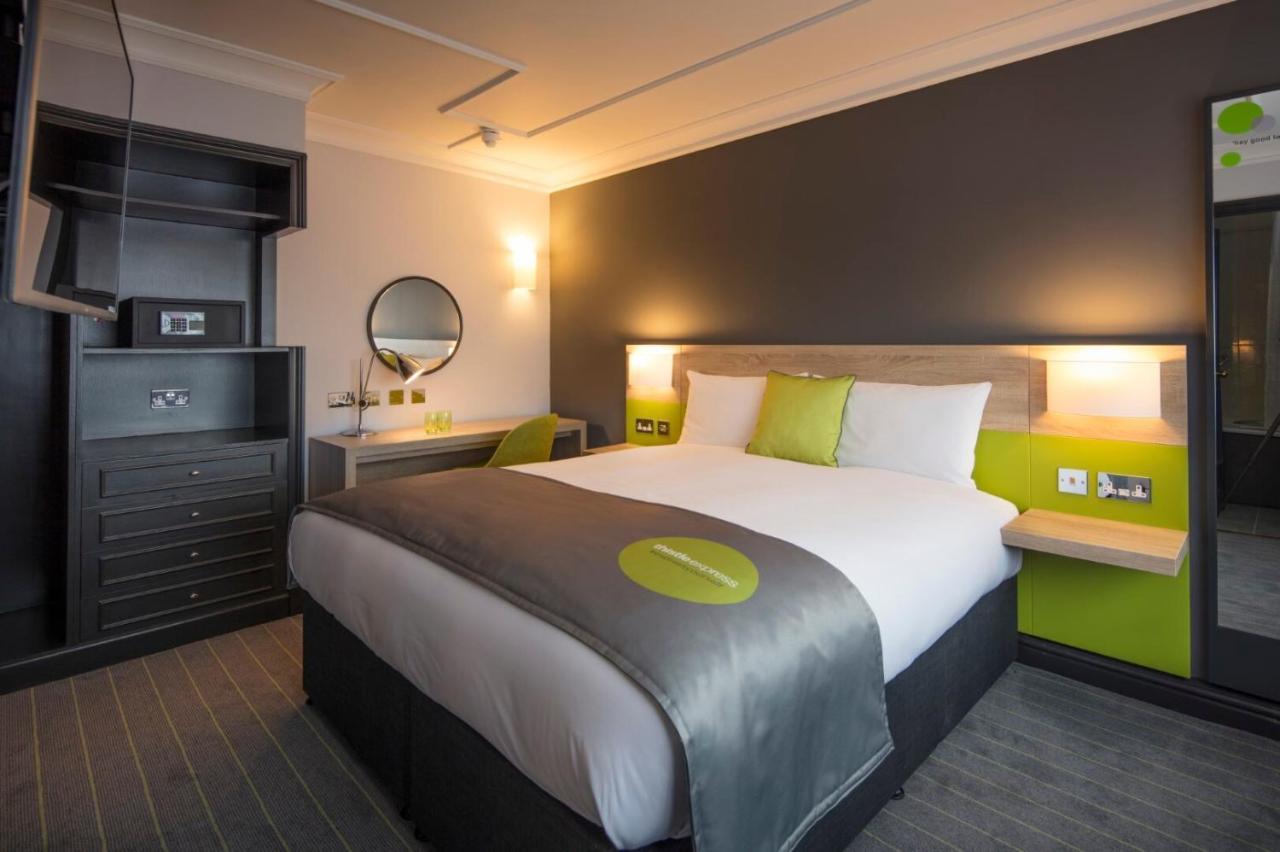 Thistle Express Hotel