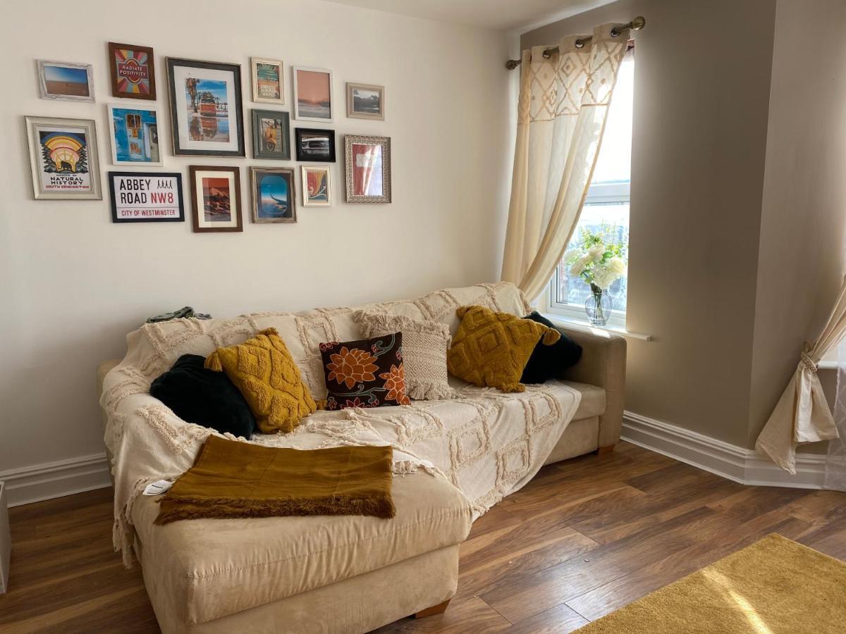 Apartment Beautiful Spacious In Town Centre *