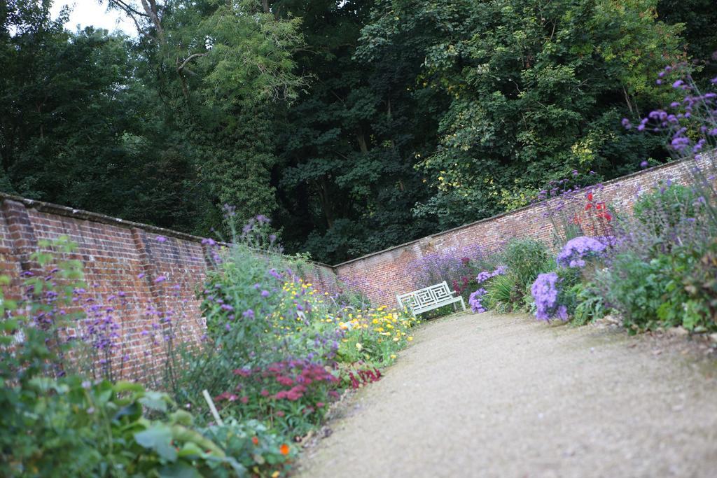 Lydiard Park & Conference Centre Hotel