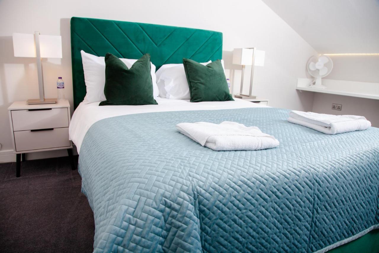 High Life Serviced - Old Town Apartment