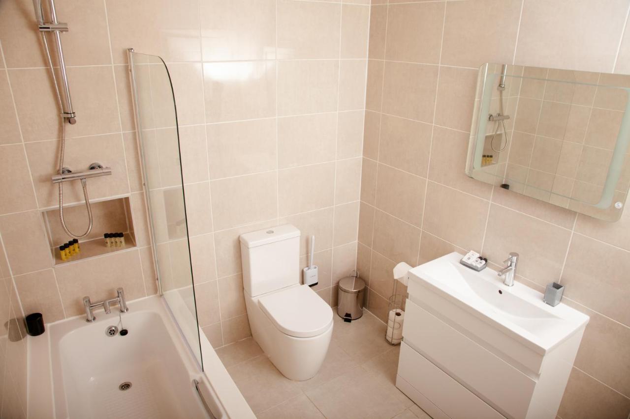 High Life Serviced - Old Town Apartment