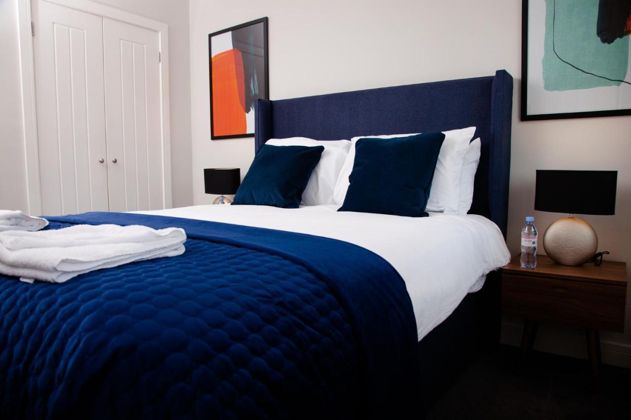 High Life Serviced - Old Town Apartment