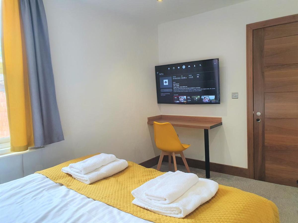 At 74 Apartment Swindon