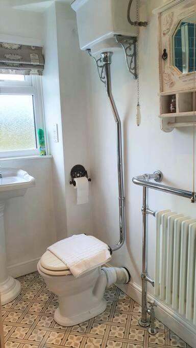 Holiday home 5 Bed, 2 Bath + Terrace, Garden & Parking *